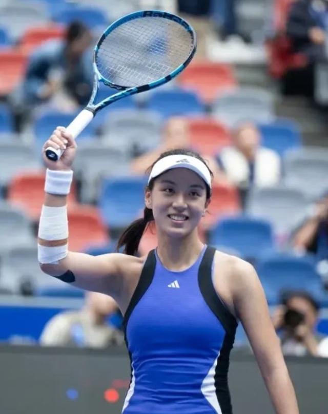 首场比赛中 首场比赛中