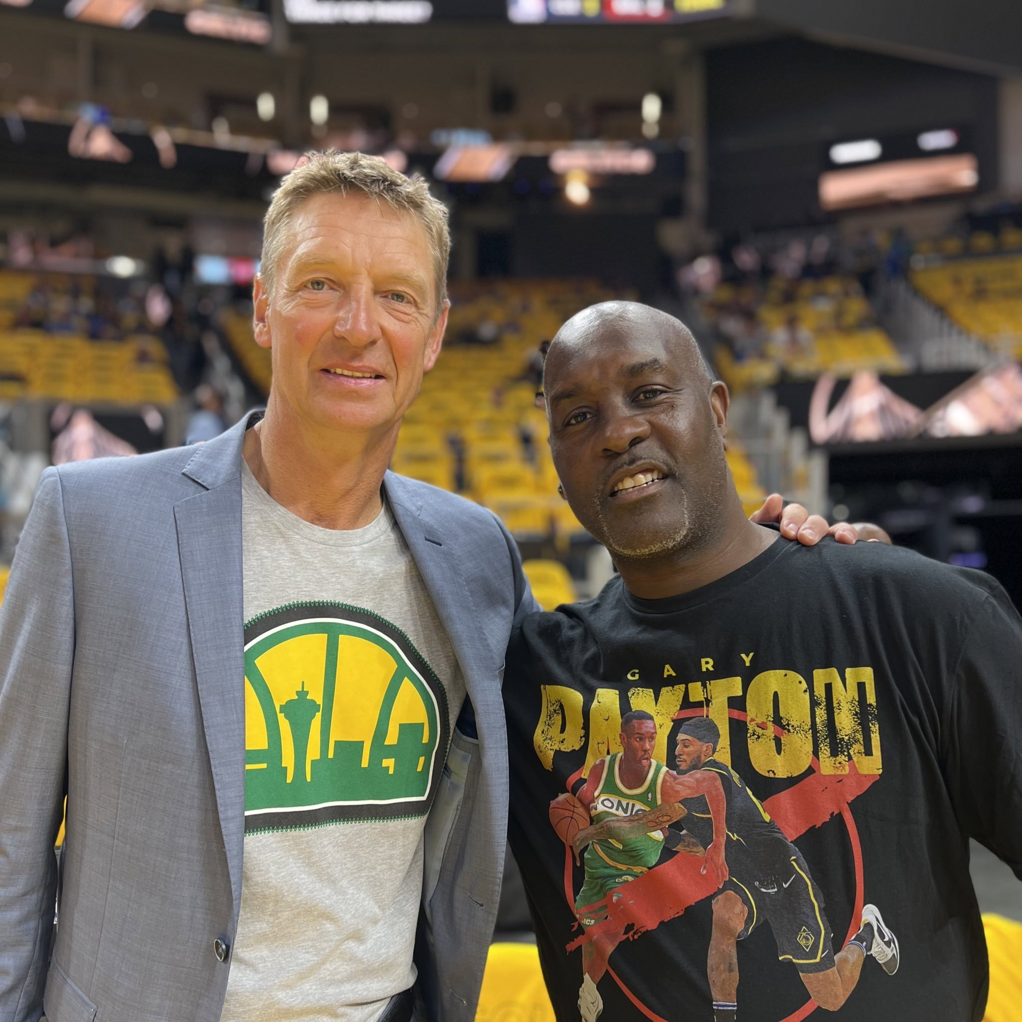 让我们一同 让我们一同