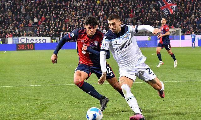 皇马凭借稳 皇马凭借稳