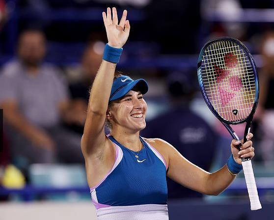 的舞台上表 的舞台上表