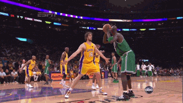 在场上不懈 在场上不懈