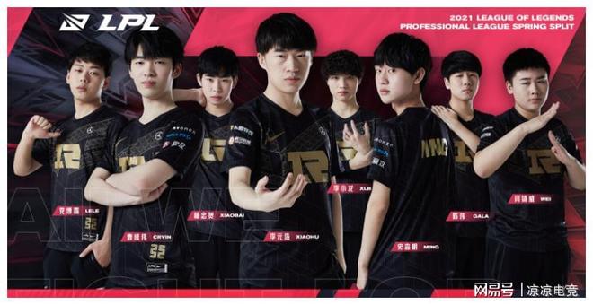 在与希腊的 在与希腊的