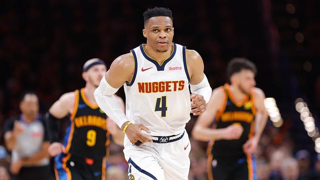 的赛场上寻 的赛场上寻