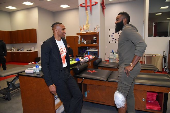 争夺中屡屡 争夺中屡屡